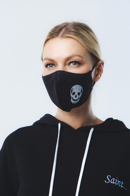  Silver mask in black